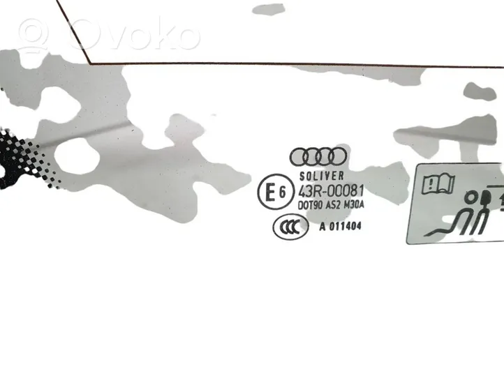 Audi A4 S4 B7 8E 8H Заднее боковое стекло кузова A011404