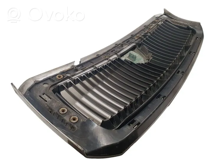 Skoda Fabia Mk1 (6Y) Maskownica / Grill / Atrapa górna chłodnicy 6Y0853668B