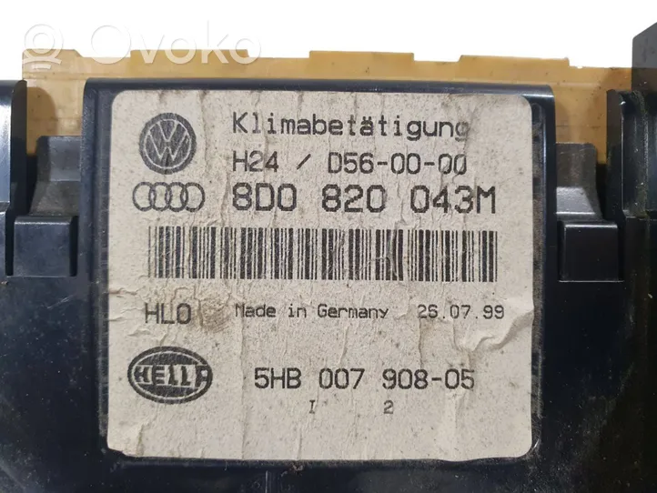 Audi A4 S4 B5 8D Centralina del climatizzatore 8D0820043M