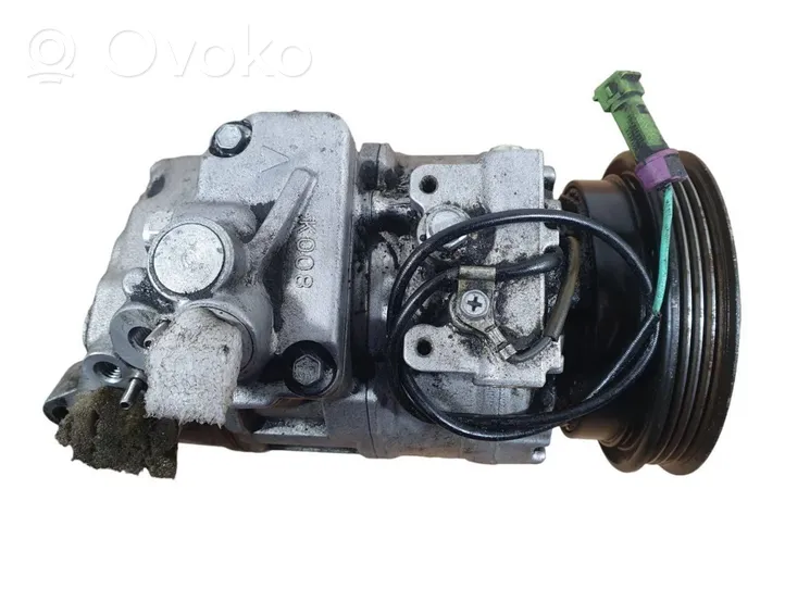 Volkswagen PASSAT B5.5 Air conditioning (A/C) compressor (pump) 8D0260808