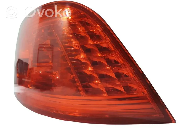 Volkswagen Phaeton Lampa tylna 333156R