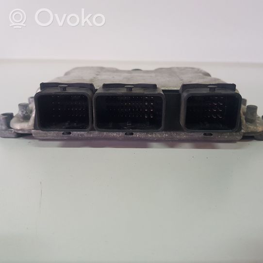 Mitsubishi Pajero Sport I Sterownik / Moduł ECU 0281011779