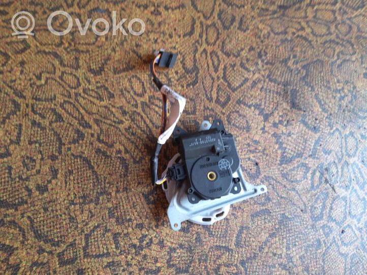 Toyota Corolla Verso AR10 Air flap motor/actuator AE0637008610