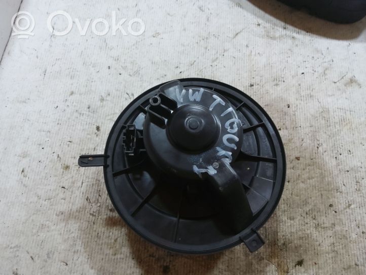 Volkswagen Tiguan Heater fan/blower 1K2819015C