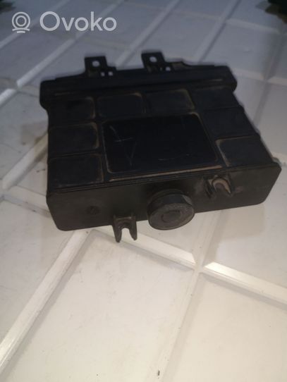 Volkswagen Bora Module de contrôle de boîte de vitesses ECU 01M927733FA