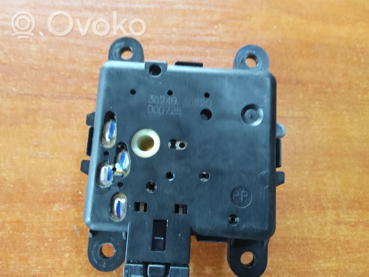 Nissan Almera N16 Tuloilmaventtiilin käyttömoottori 3G24030820