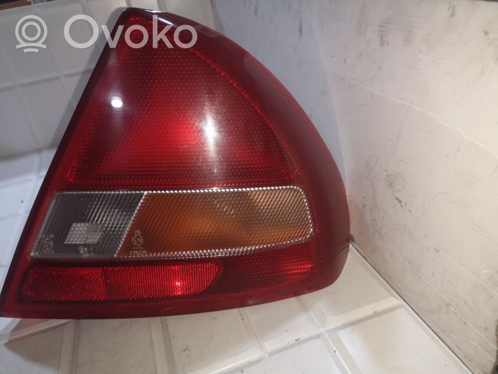 Mitsubishi Lancer Lampa tylna 0431682