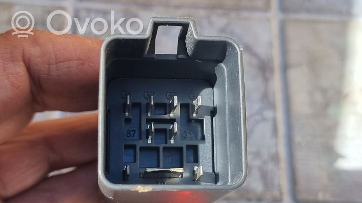 Volkswagen Tiguan Przekaźnik / Modul układu ogrzewania wstępnego 038907281D