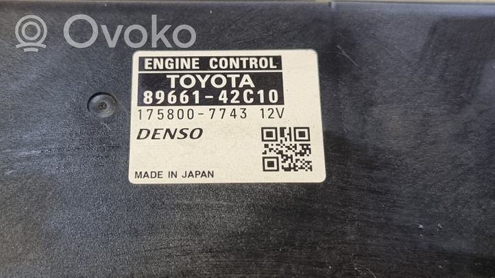 Toyota RAV 4 (XA30) Moottorin ohjainlaite/moduuli 8966142C10