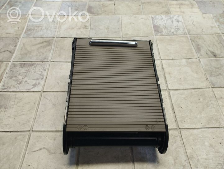 Volkswagen PASSAT B6 Portavasos delantero 3C0858329