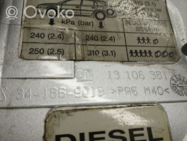 Opel Signum Sportello del serbatoio del carburante 13106381