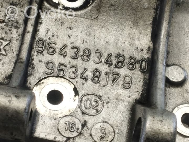 Peugeot 807 Generaattorin/laturin kiinnike 9643834880