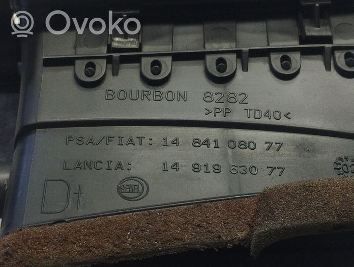 Peugeot 807 Kojelaudan sivutuuletussuuttimen kehys 1484108077
