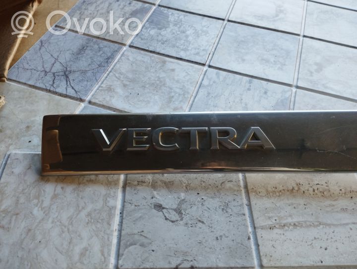 Opel Vectra C Takaluukun koristelista 09177067