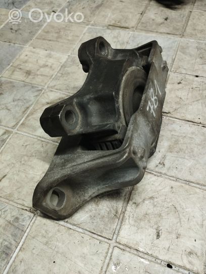 Ford C-MAX I Supporto di montaggio del motore 4M516F012D