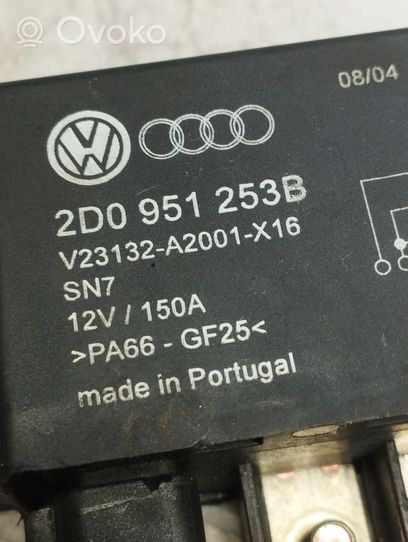 Volkswagen Touareg I Module de fusibles 2D0951253B