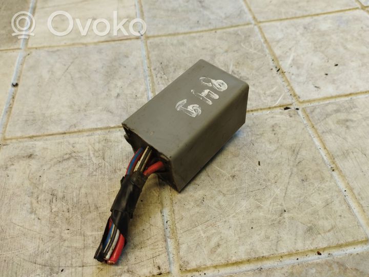 Opel Astra H Coolant fan relay 13178656