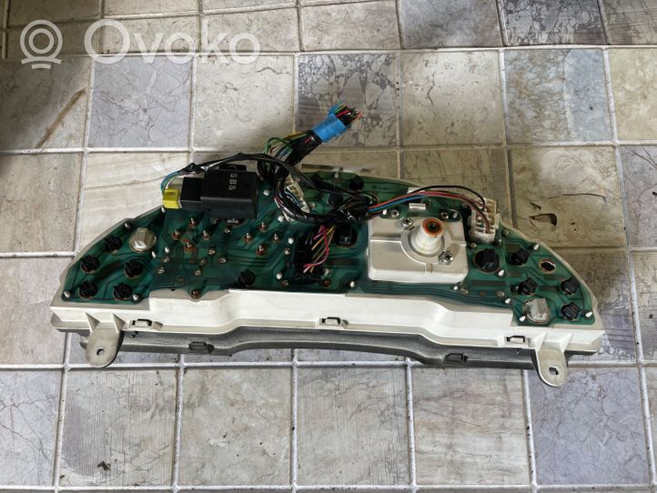 Nissan Serena Tachimetro (quadro strumenti) 19663701