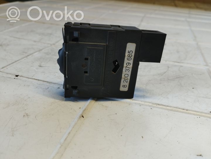 Opel Vivaro Headlight level height control switch 8200379685