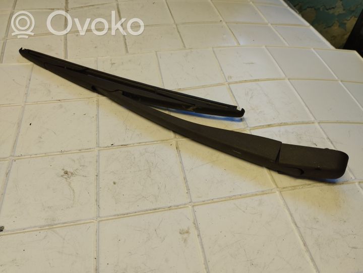 Opel Zafira B Rear wiper blade 13145552