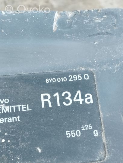 Skoda Fabia Mk1 (6Y) Viršutinė dalis radiatorių panelės (televizoriaus) 6Y0010295Q