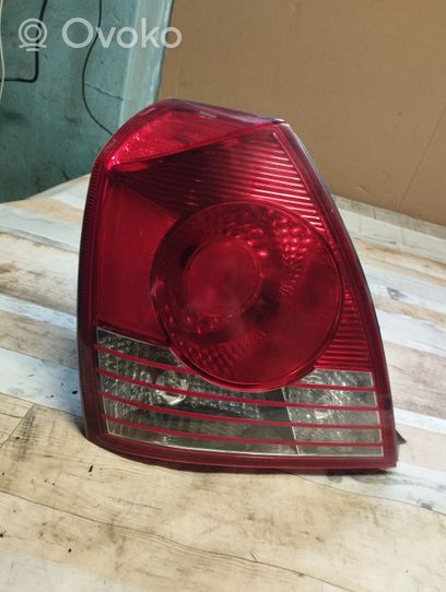 Hyundai Elantra Rear/tail lights 