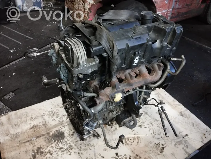 Volvo XC90 Silnik / Komplet D5244T
