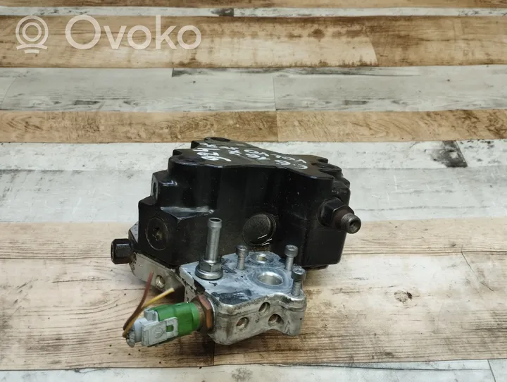 Volvo XC90 Fuel injection high pressure pump 30756125