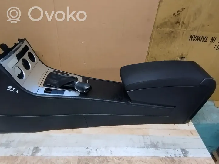 Volkswagen PASSAT B6 Podłokietnik tunelu środkowego 3C0863319AE