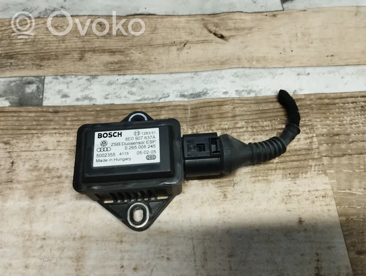 Volkswagen PASSAT B5.5 Sensore di imbardata accelerazione ESP 8E0907637A