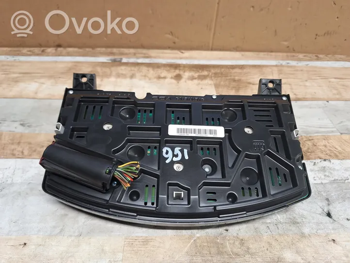 Opel Astra H Compteur de vitesse tableau de bord 13216684