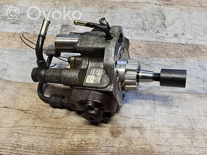 Nissan Almera Tino Fuel injection high pressure pump 16700AW401