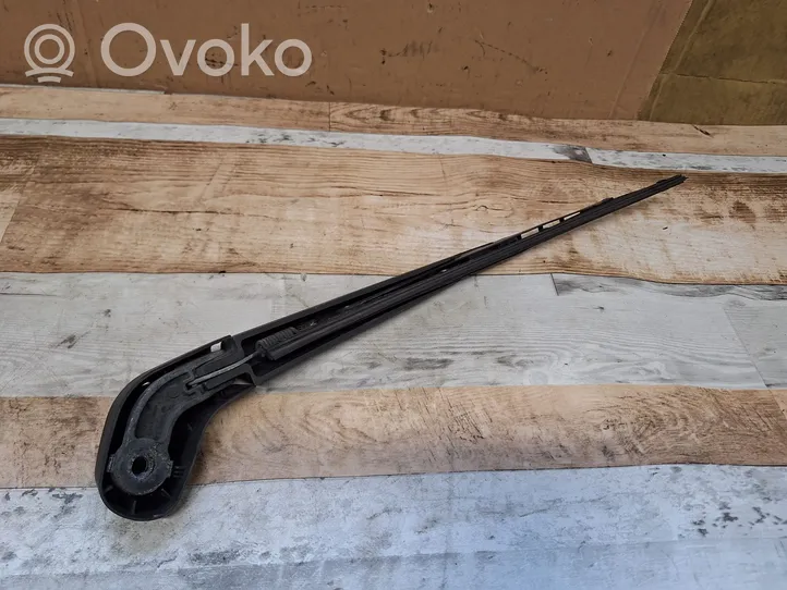 Volvo V50 Rear wiper blade arm 