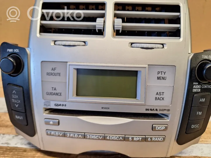 Toyota Yaris Unité principale radio / CD / DVD / GPS 861200D210