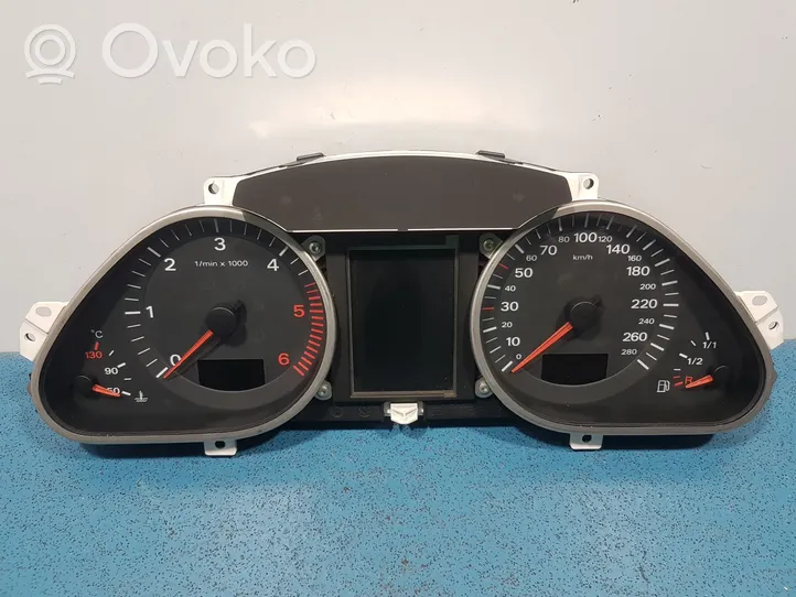 Audi A6 Allroad C5 Speedometer (instrument cluster) 4f0920931F