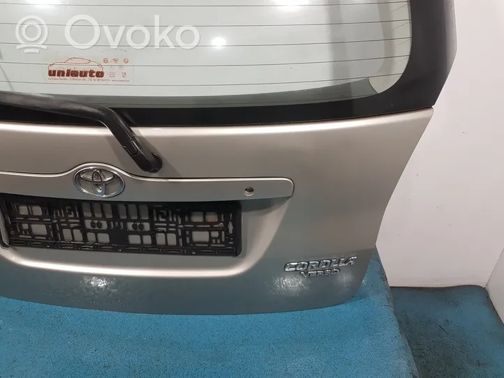 Toyota Corolla Verso E121 Takaluukun/tavaratilan kansi 
