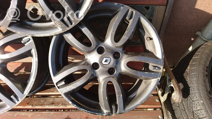 Renault Clio I R17 alloy rim 