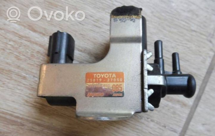 Toyota Avensis Verso Zawór podciśnienia / Elektrozawór turbiny 2581927050