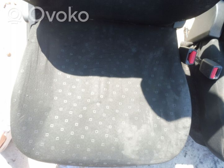 Toyota Yaris Priekinė keleivio sėdynė 