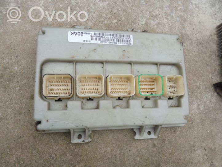 Dodge Grand Caravan Module confort 04686920AK