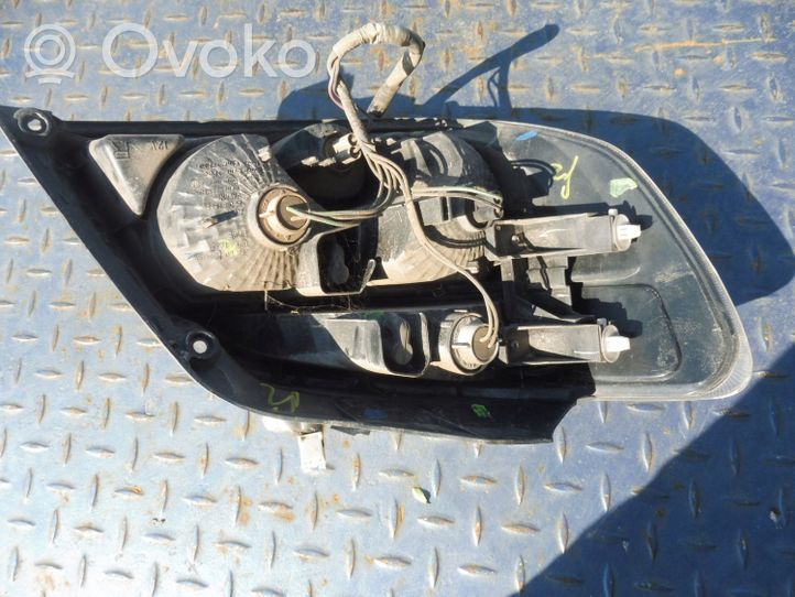 Mitsubishi Outlander Lampa tylna 22087685