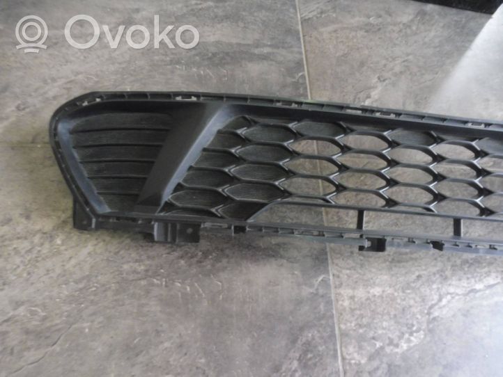 KIA Ceed Grille inférieure de pare-chocs avant 86560J7000