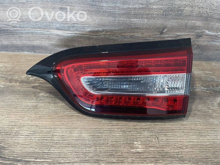 Jeep Cherokee Lampy tylnej klapy bagażnika 68102920AC