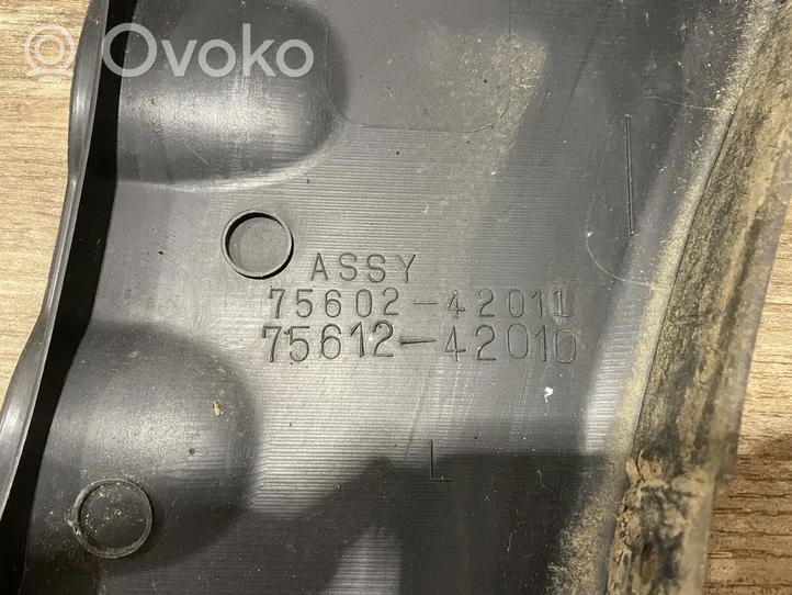 Toyota RAV 4 (XA10) Rivestimento parafango (modanatura) 7560242011