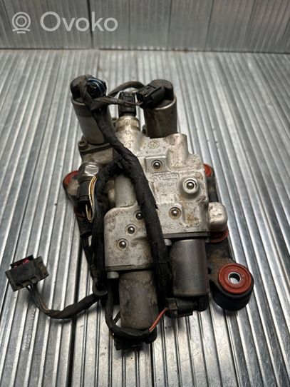 BMW 3 F30 F35 F31 Air suspension compressor 6775258