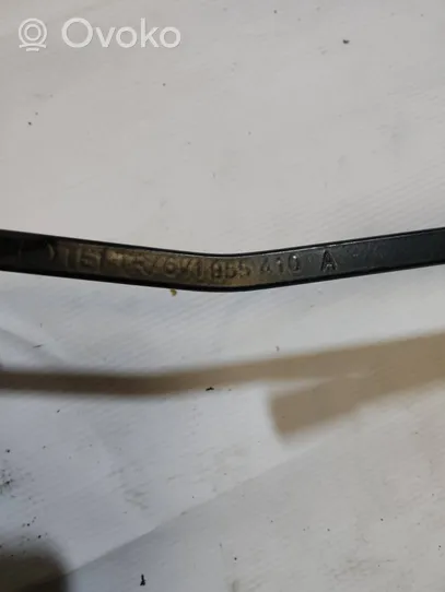 Skoda Fabia Mk3 (NJ) Front wiper blade arm 6V1955410A