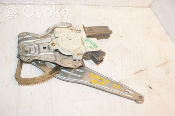 Toyota Avensis T250 Rear door window regulator with motor 6983005100