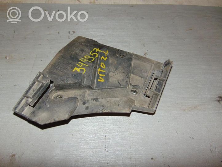 Mercedes-Benz Vito Viano W638 Uchwyt / Mocowanie zderzaka tylnego A6388850121