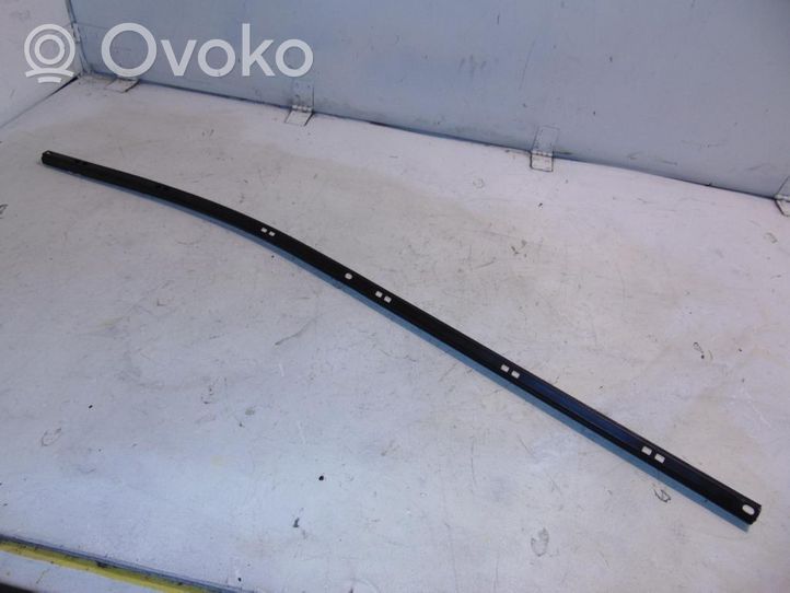 Mercedes-Benz Vito Viano W638 Rail supérieur de porte coulissante A6387660037