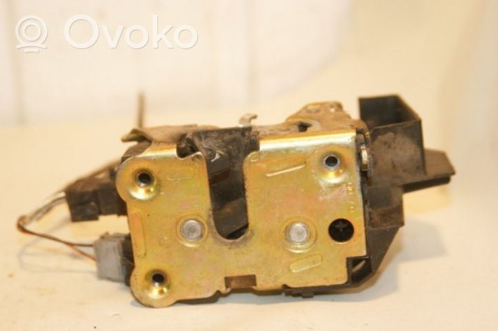 Renault Laguna I Etuoven lukko 7701038438